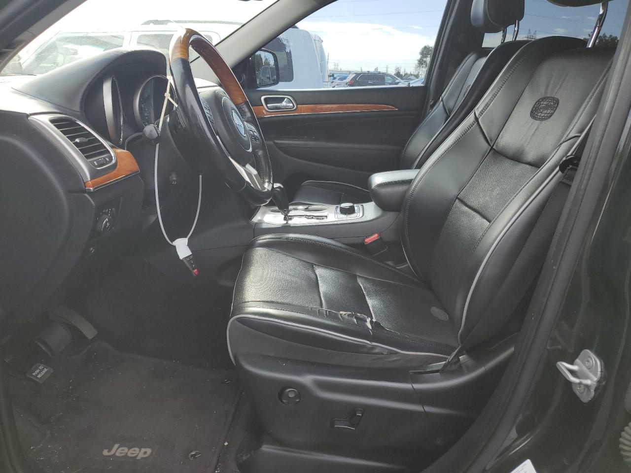 1J4RR6GT5BC596153 2011 Jeep Grand Cherokee Overland