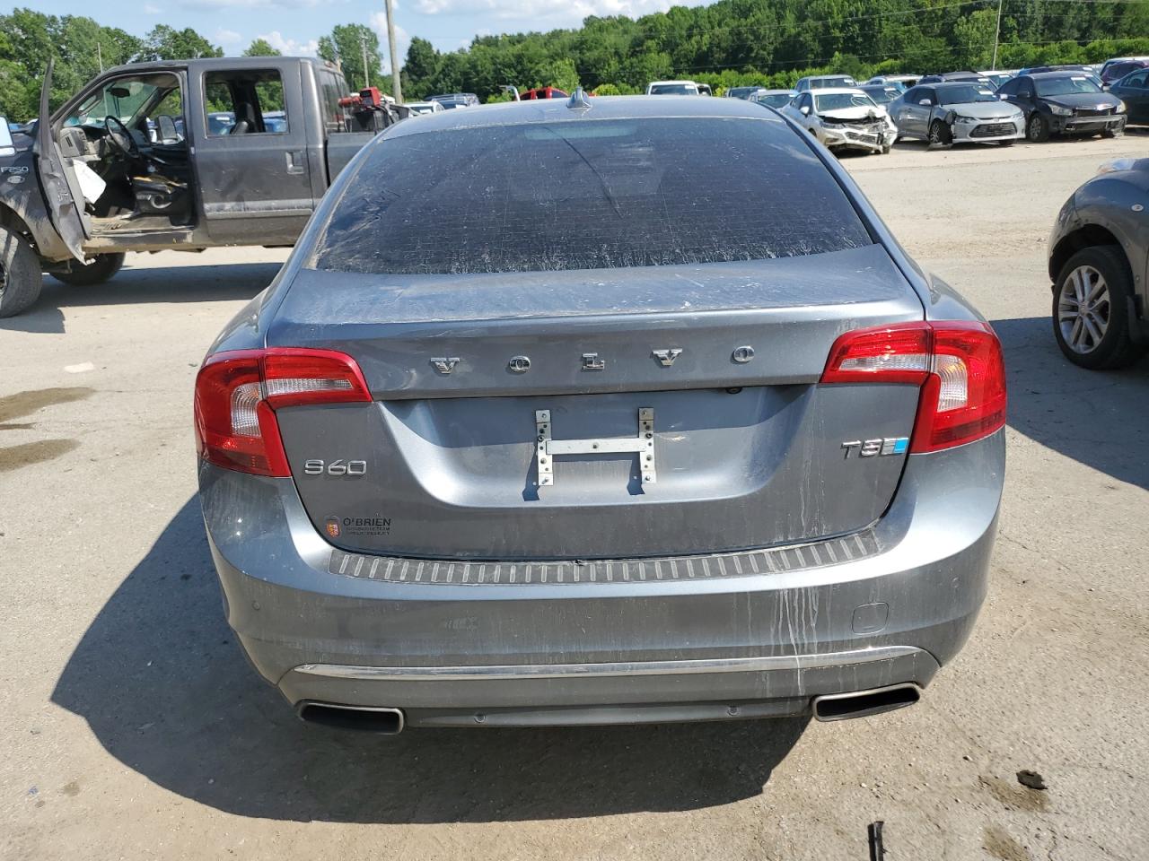 2017 Volvo S60 Premier vin: LYV402HK2HB143503