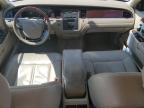 LINCOLN TOWN CAR S photo