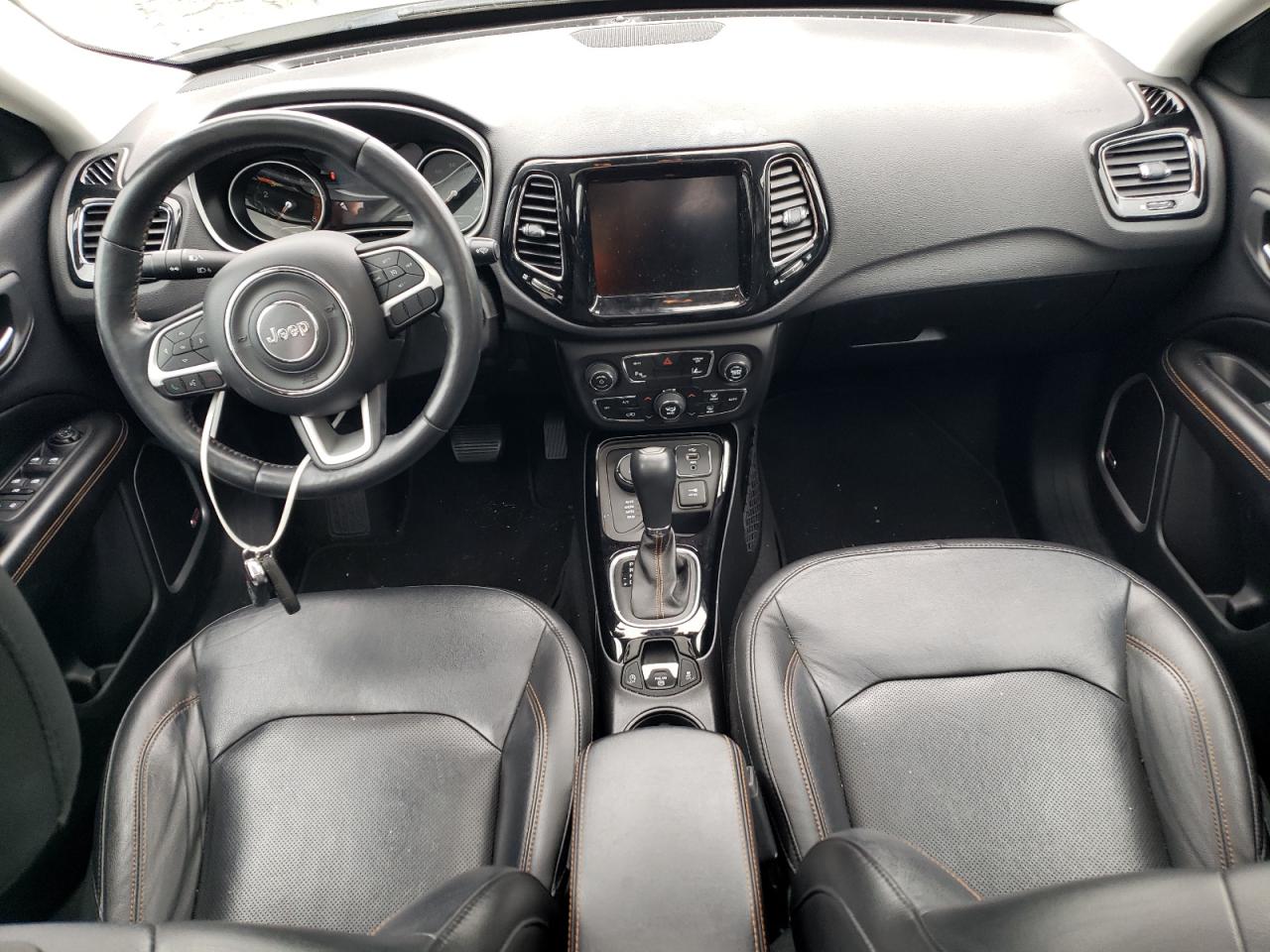 3C4NJDCB1JT245207 2018 Jeep Compass Limited