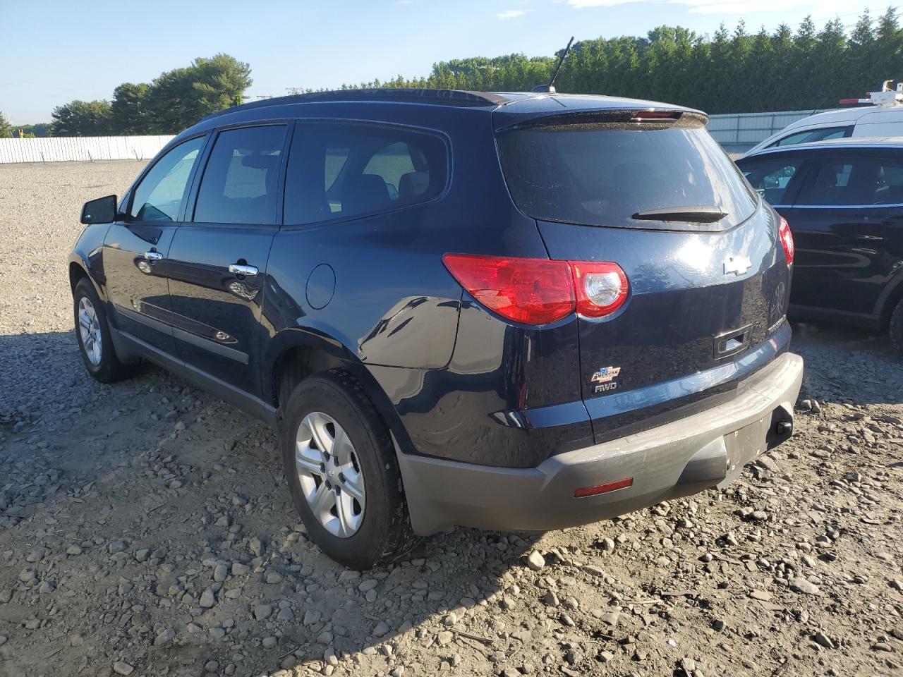 1GNLVEED8AJ254419 2010 Chevrolet Traverse Ls