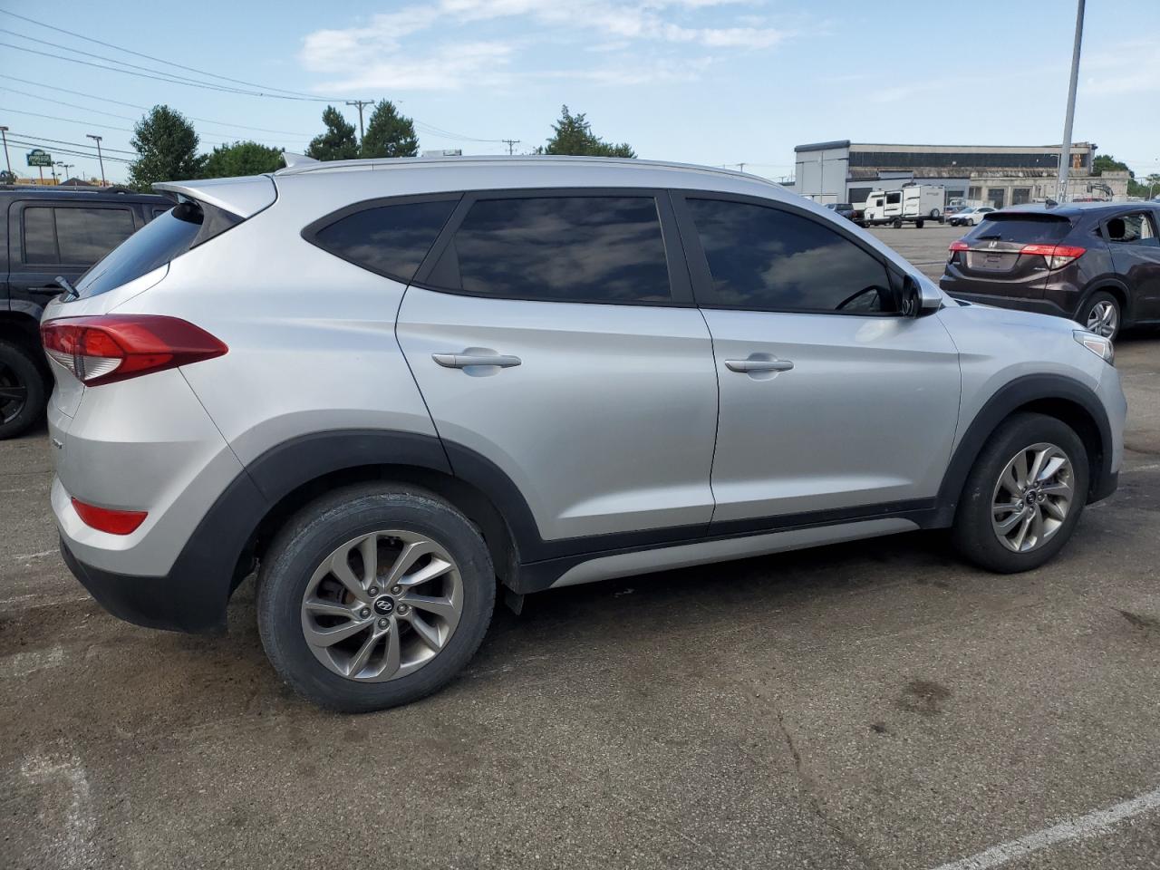 2018 Hyundai Tucson Sel vin: KM8J3CA42JU695781