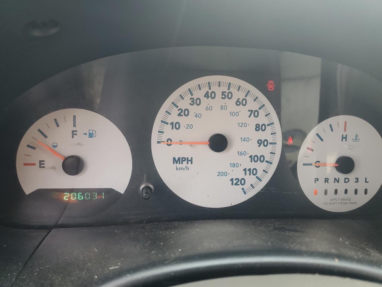 1C4GP45R95B288203 2005 Chrysler Town & Country