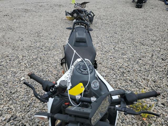 2021 KTM 890 DUKE R VBKTU9403MM805875