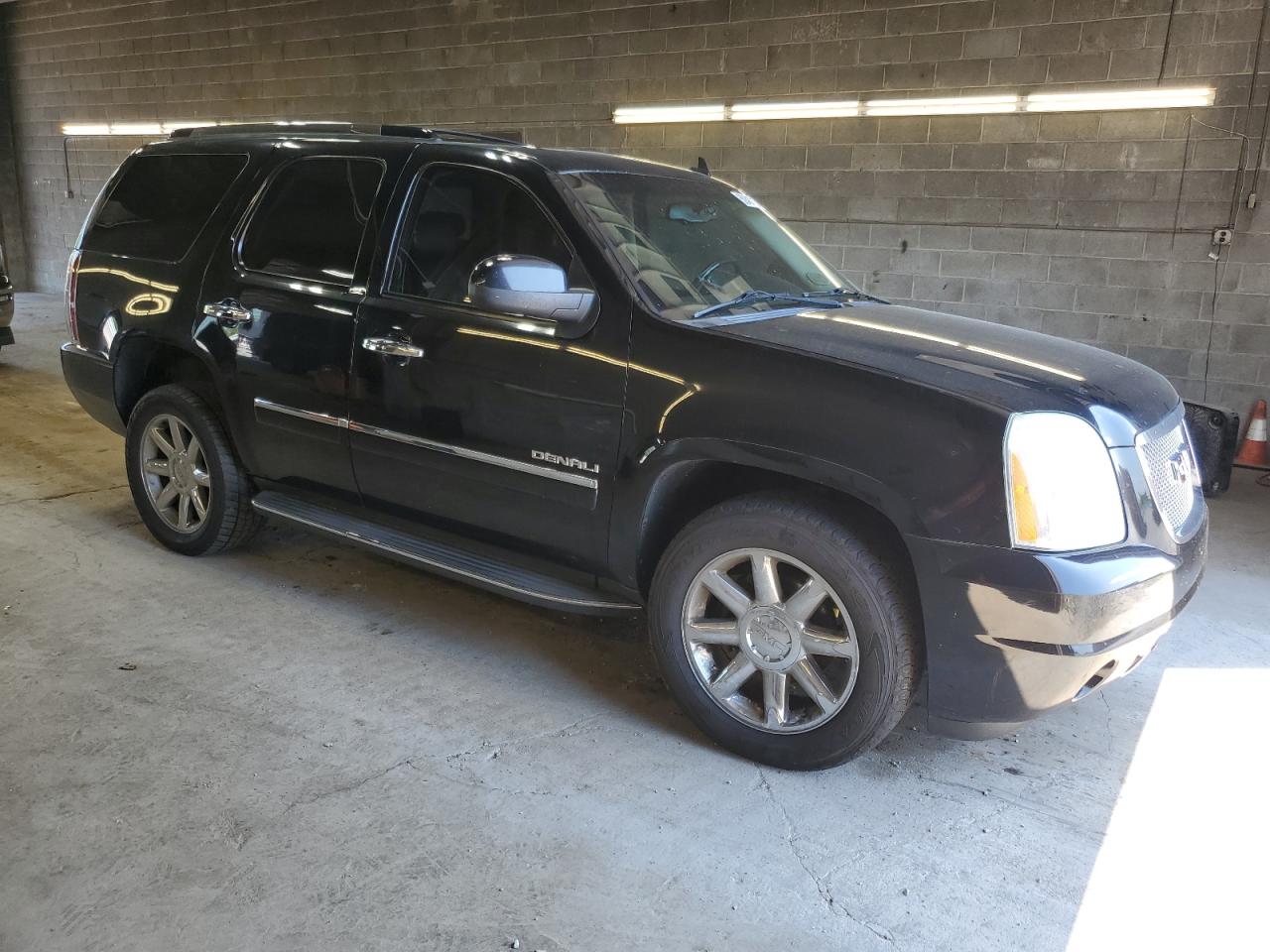 1GKUKEEF2AR108000 2010 GMC Yukon Denali