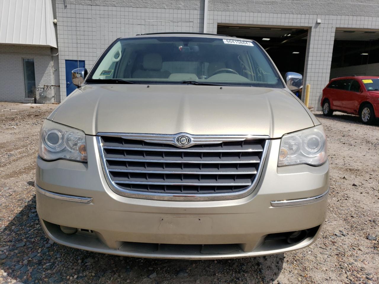 2A4RR6DXXAR267610 2010 Chrysler Town & Country Limited