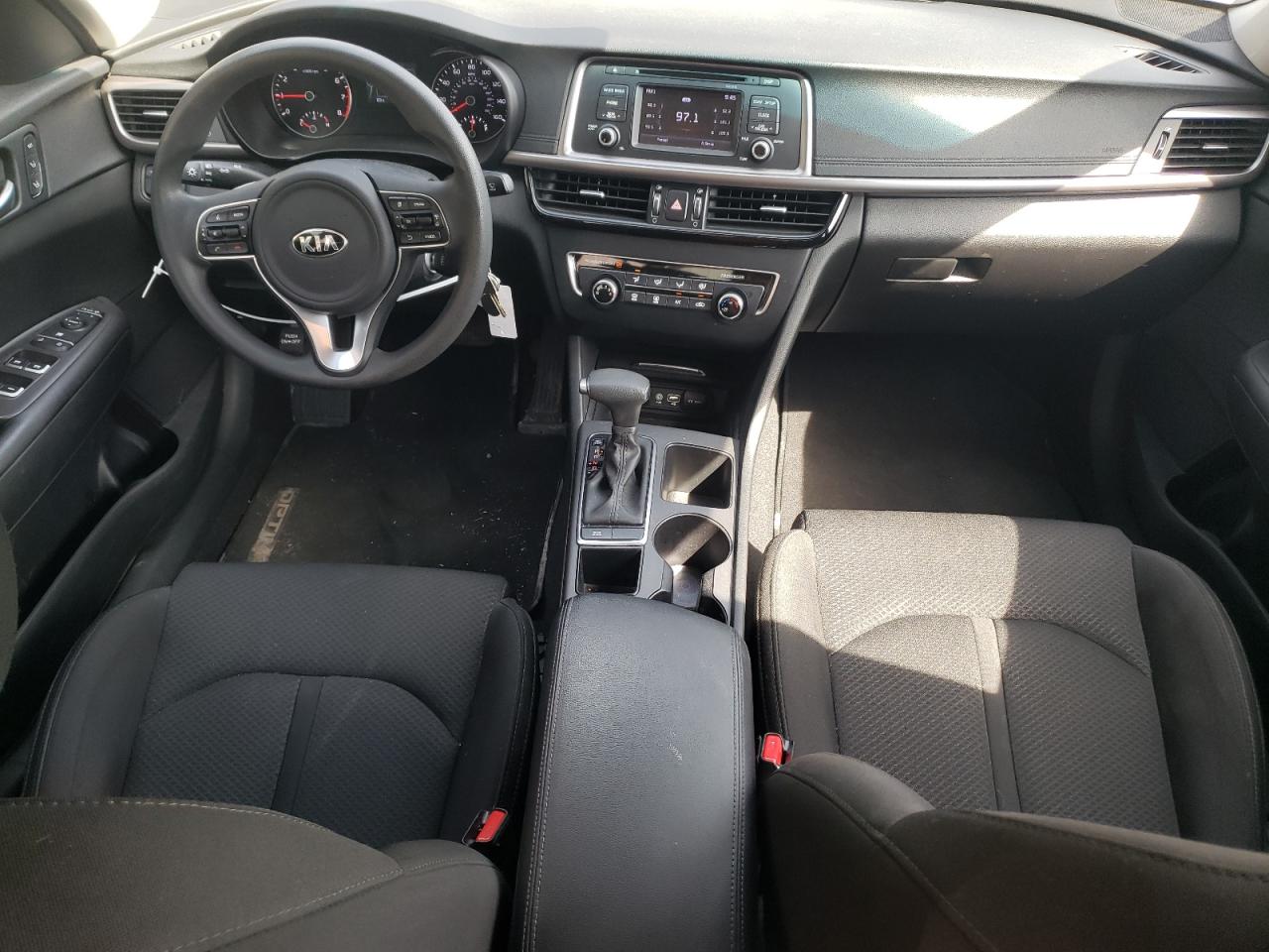 5XXGT4L35HG144303 2017 Kia Optima Lx