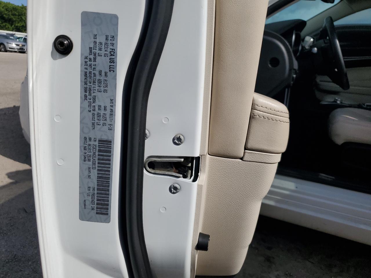 2C3CCAAG9JH338133 2018 Chrysler 300 Touring