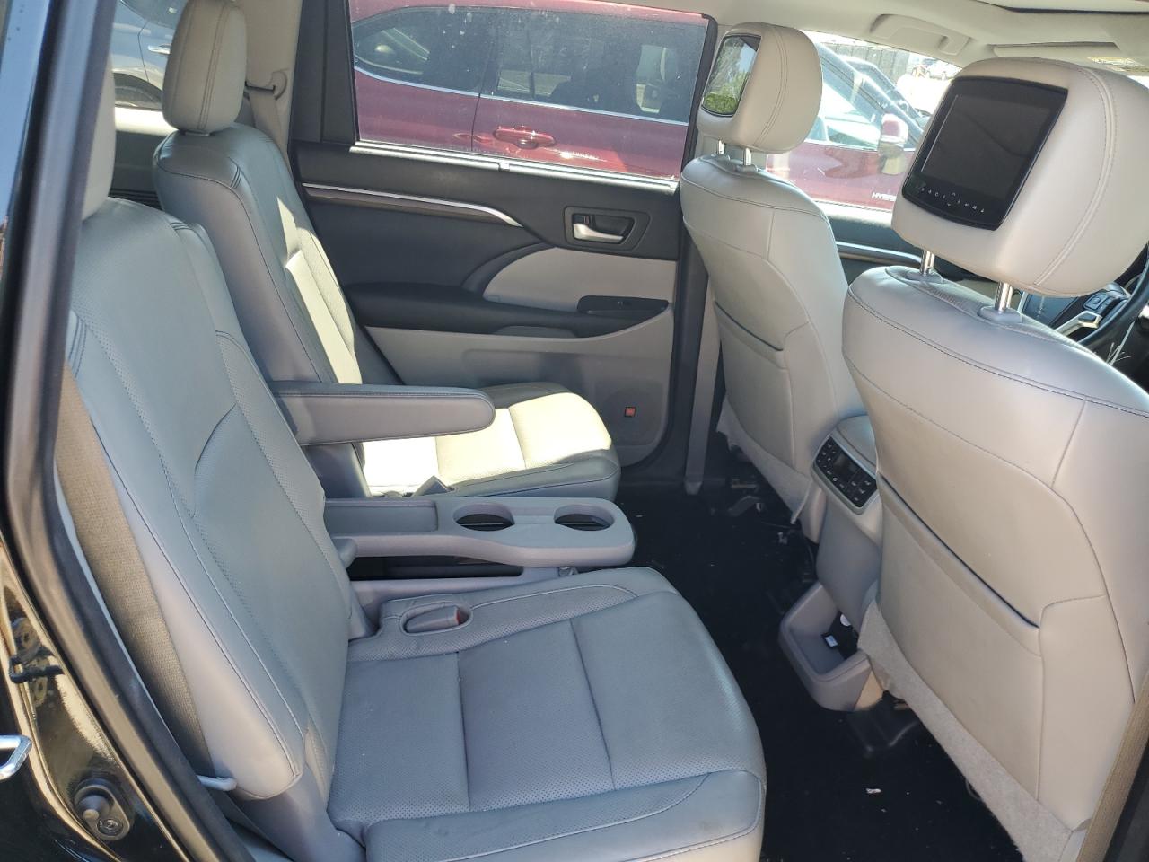 5TDDKRFH8FS126741 2015 Toyota Highlander Limited