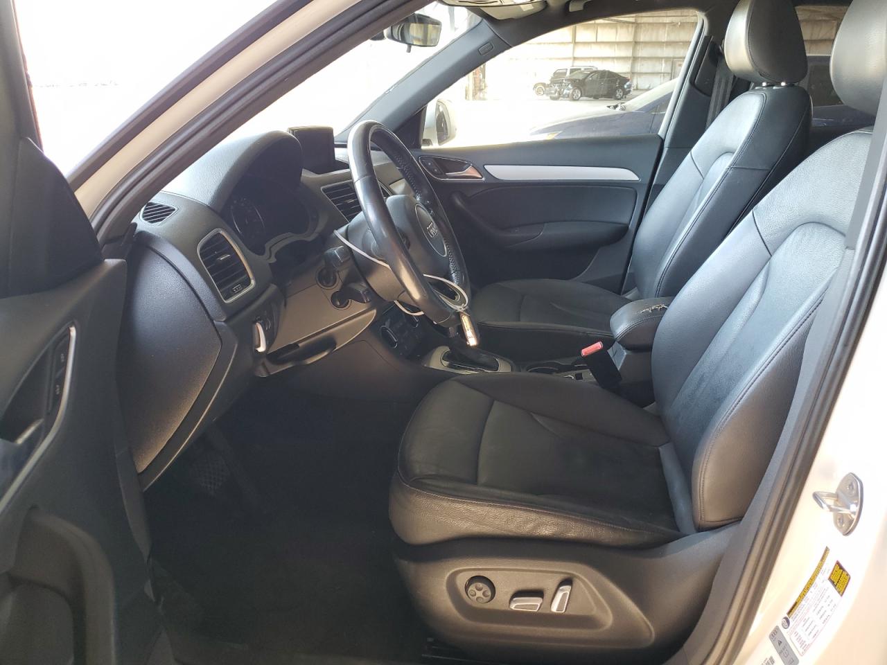 WA1ECCFS1HR003563 2017 Audi Q3 Premium