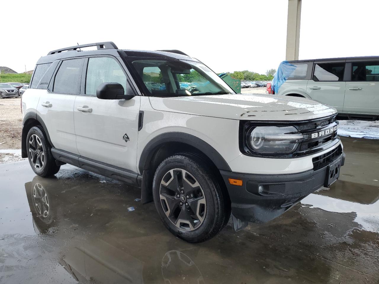 2022 Ford Bronco Sport Outer Banks vin: 3FMCR9C69NRD55470