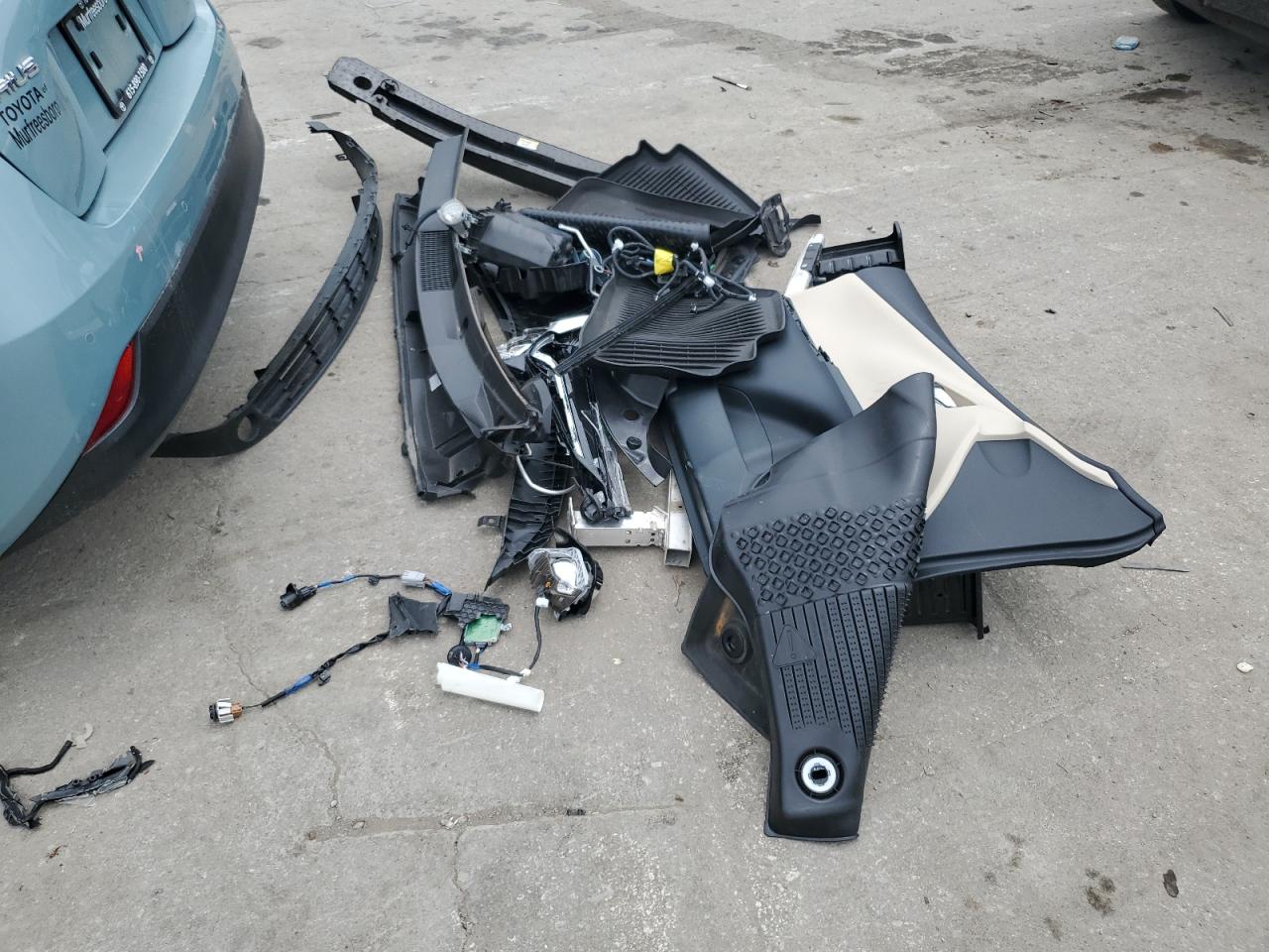 JTDKAMFU6N3181375 2022 Toyota Prius Night Shade