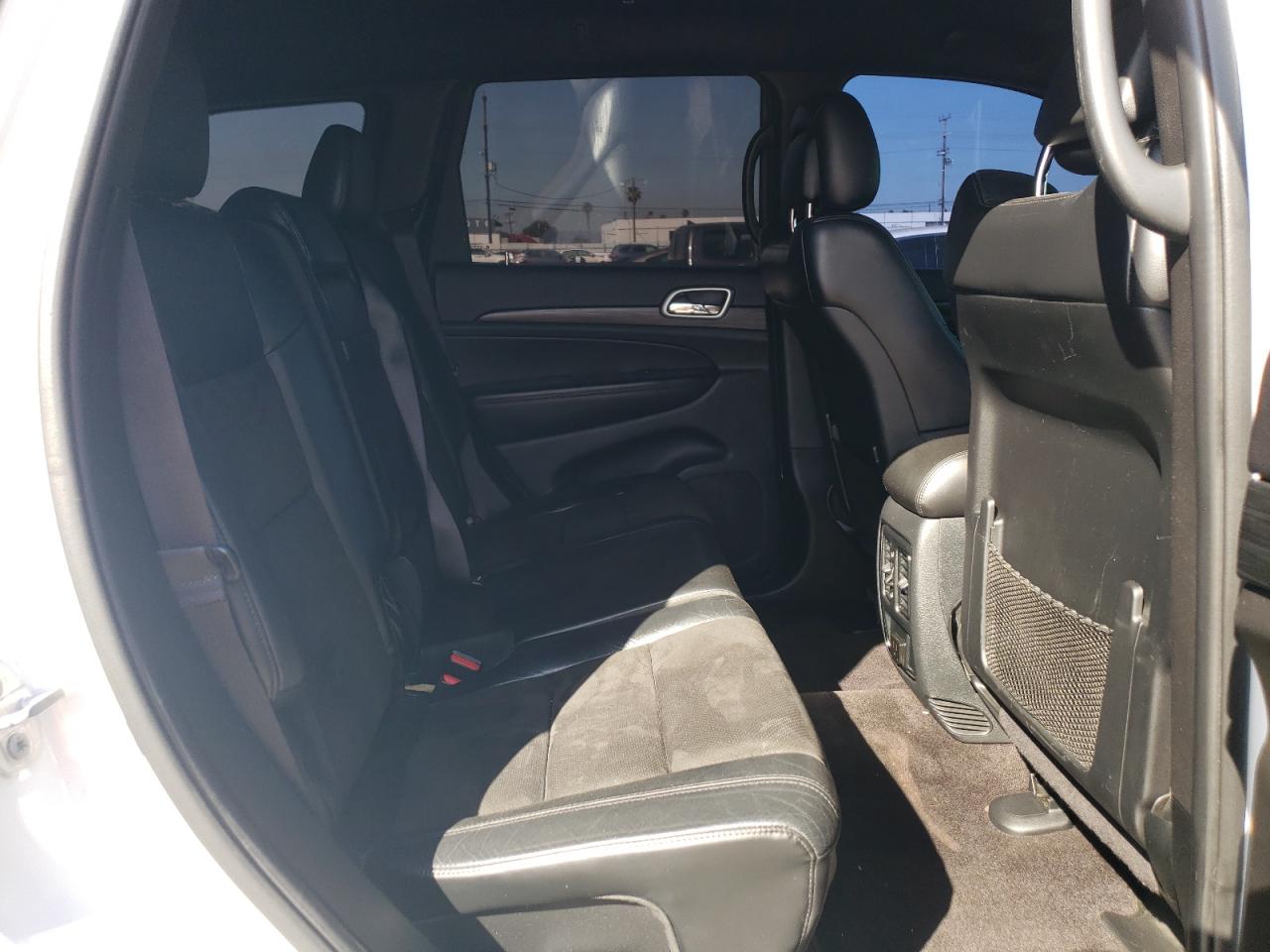 1C4RJFAG8KC551569 2019 Jeep Grand Cherokee Laredo