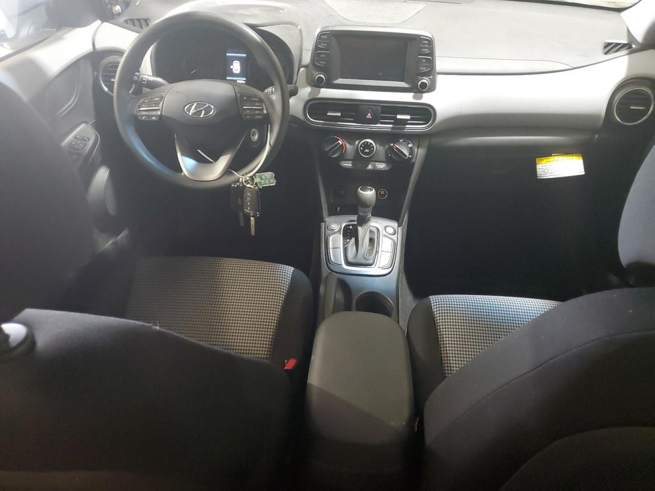 KM8K1CAA2MU720585 2021 Hyundai Kona Se