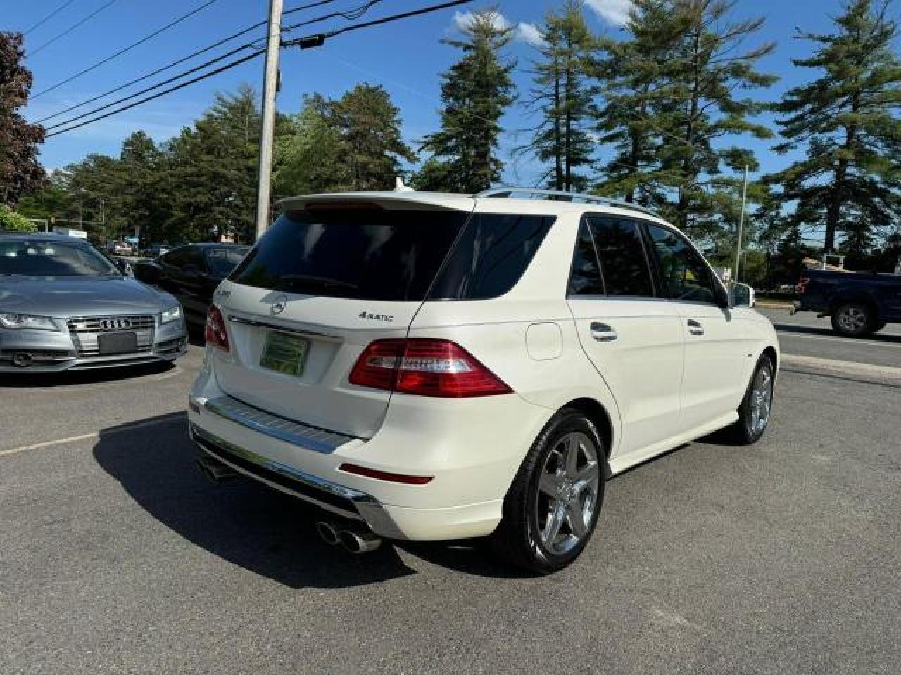 2012 Mercedes-Benz Ml 550 4Matic vin: 4JGDA7DB6CA047191