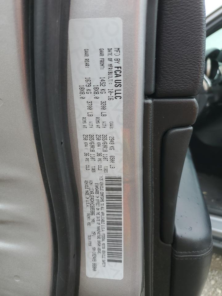 1C4RJEAGXHC685986 2017 Jeep Grand Cherokee Laredo