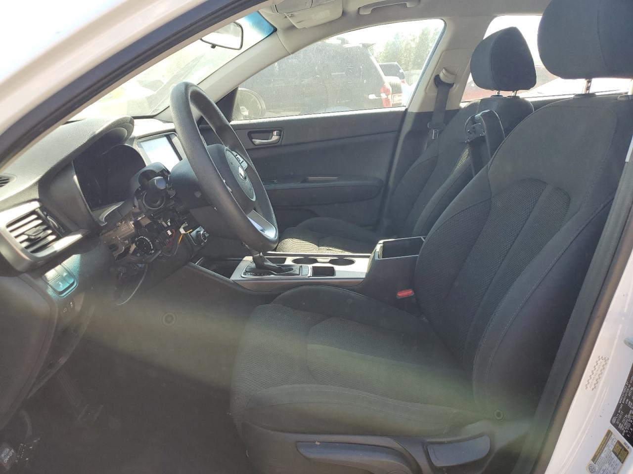 5XXGT4L39LG415307 2020 Kia Optima Lx