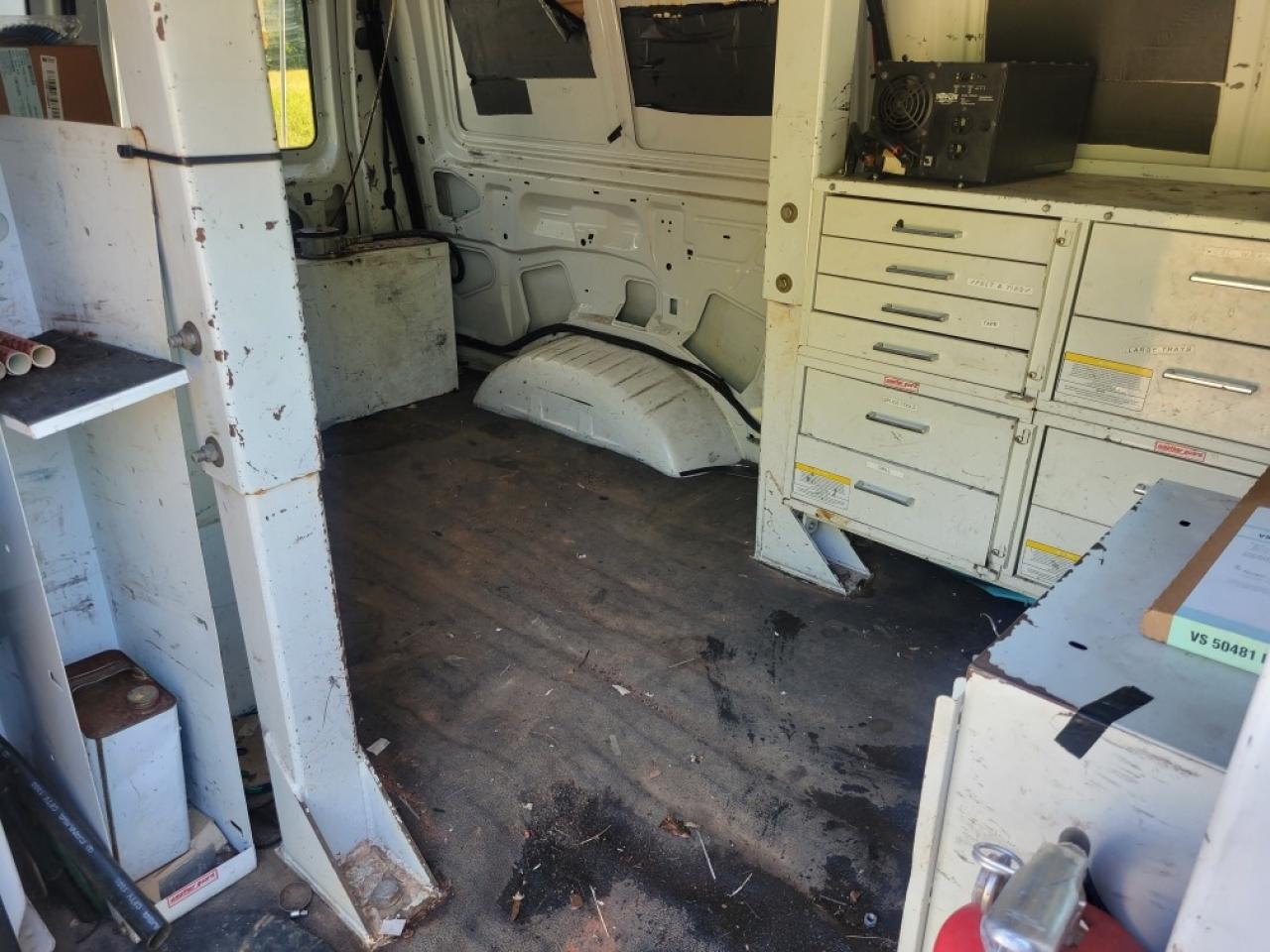 1FTSE34S72HB62705 2002 Ford Econoline E350 Super Duty Van