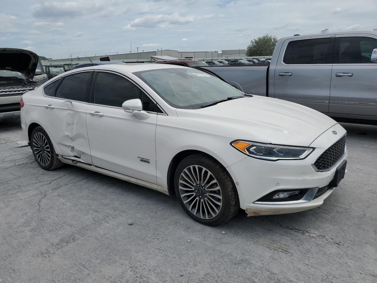 3FA6P0SU1HR277618 2017 Ford Fusion Titanium Phev