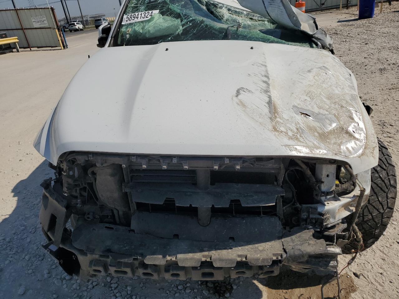 3C6JR6CT5HG695982 2017 Ram 1500 Sport