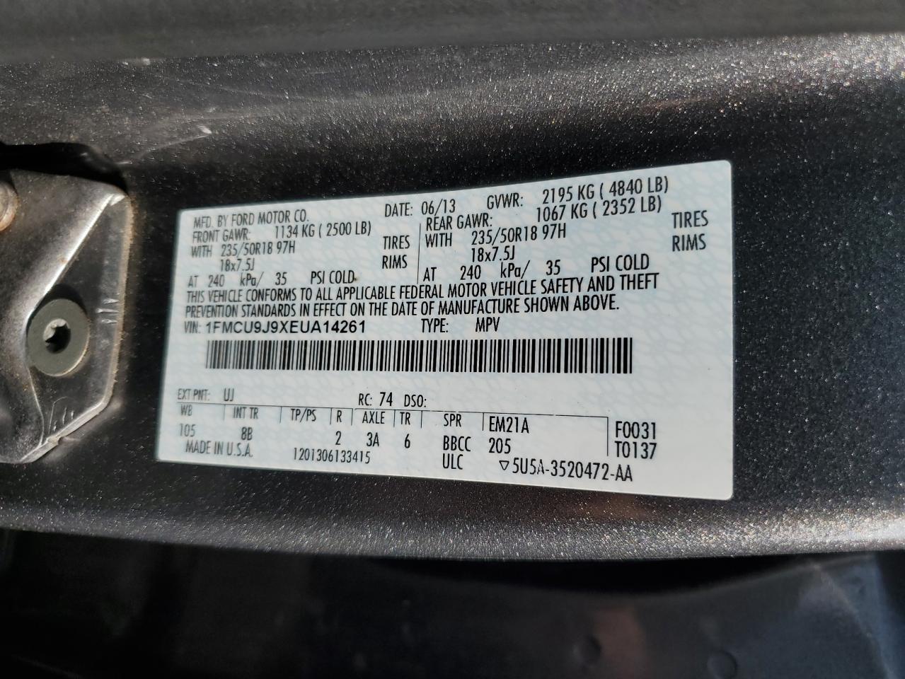 1FMCU9J9XEUA14261 2014 Ford Escape Titanium