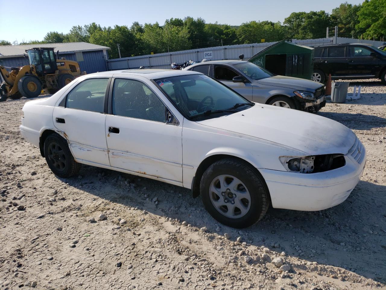 JT2BF28K1X0150775 1999 Toyota Camry Le