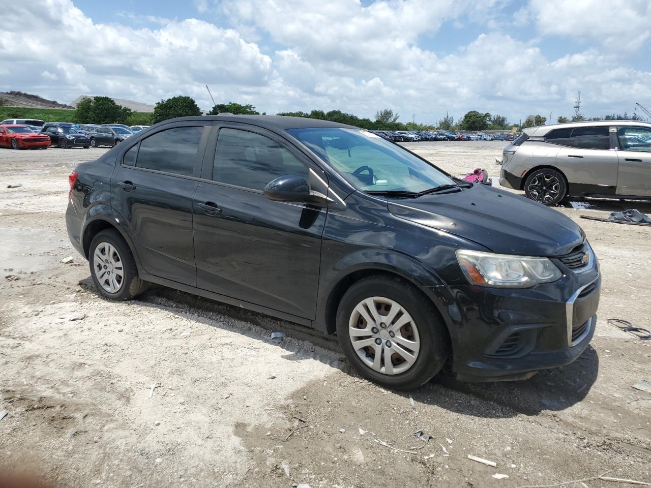 2017 Chevrolet Sonic Ls vin: 1G1JB5SH7H4159819