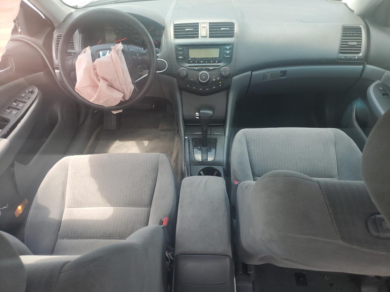 1HGCM56495A070513 2005 Honda Accord Lx