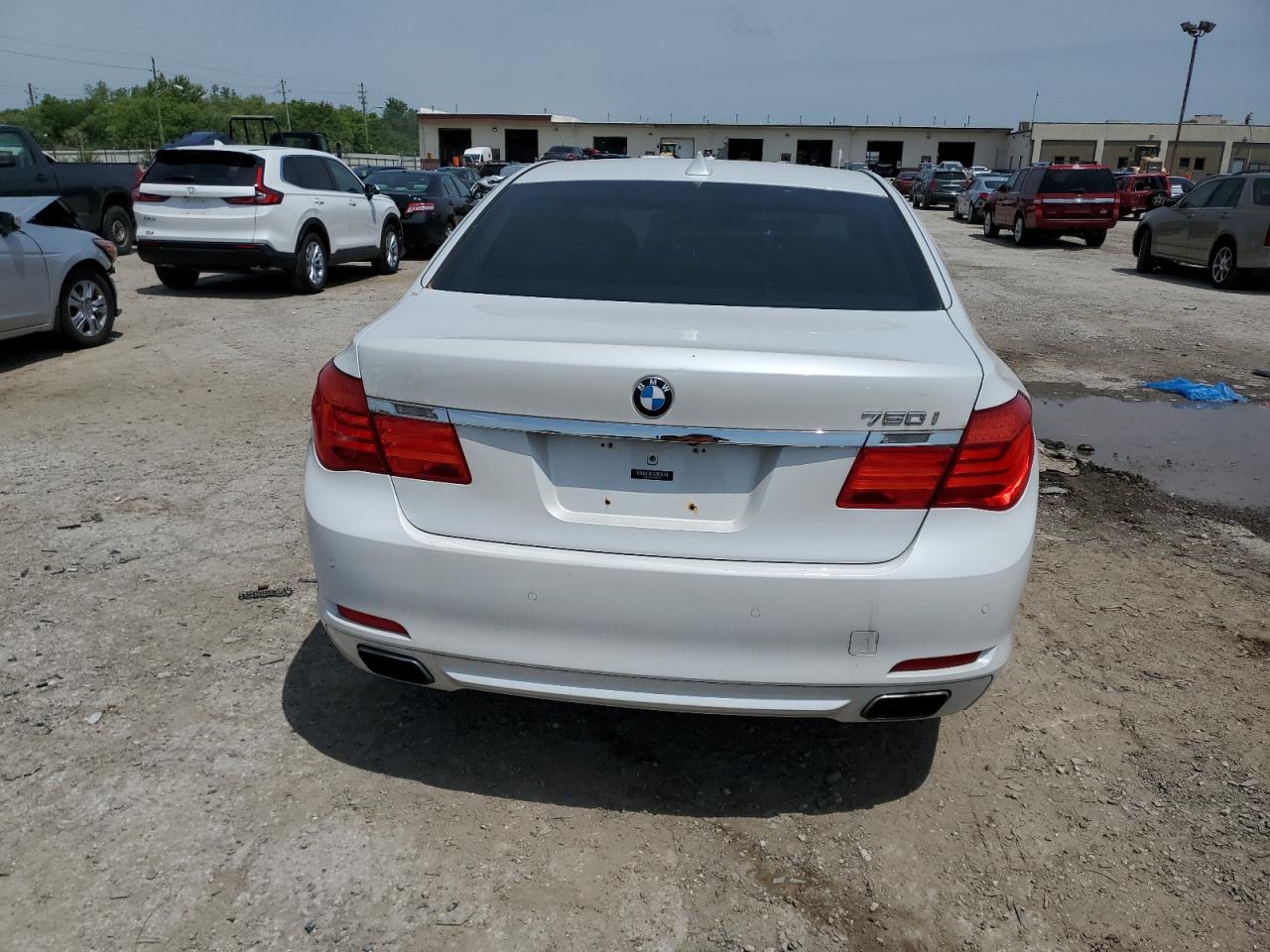 WBAKC6C53CC396306 2012 BMW 750 Xi