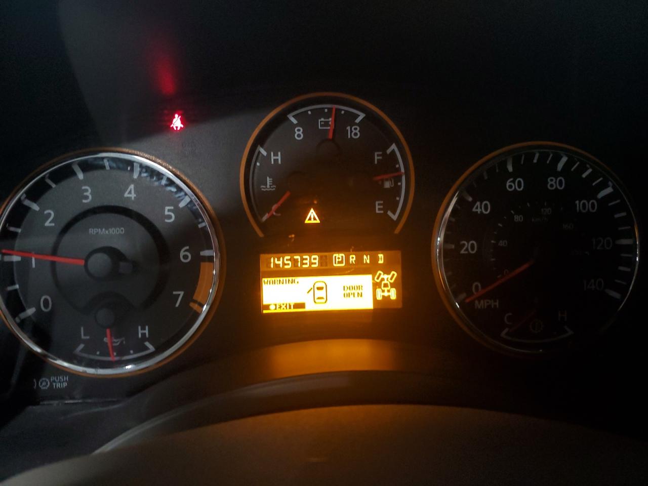 5N1AA0NC8AN603556 2010 Nissan Armada Se