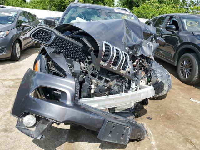 VIN 1C4PJLCBXHW644673 2017 Jeep Cherokee, Latitude no.5