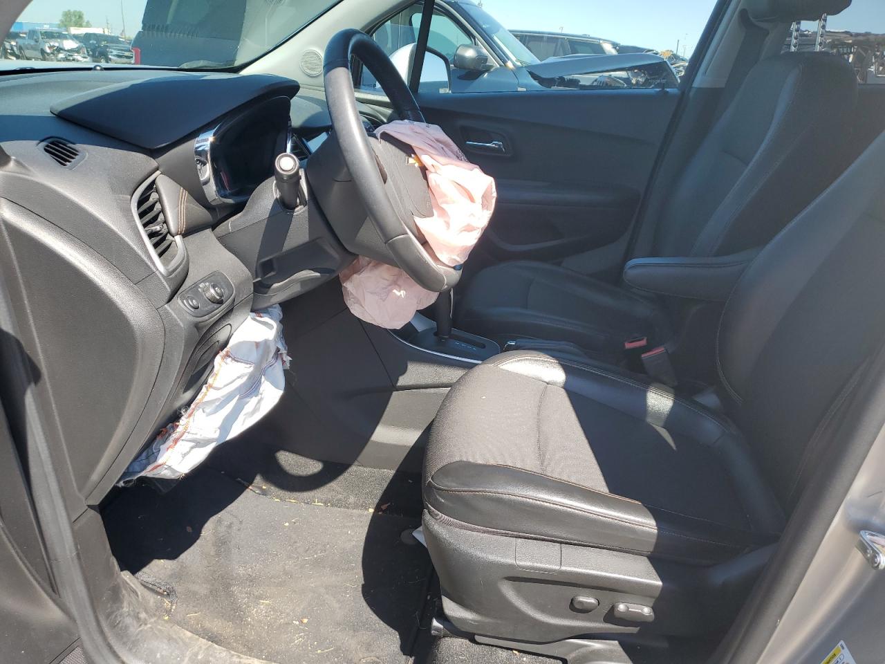 KL7CJLSB5JB508610 2018 Chevrolet Trax 1Lt