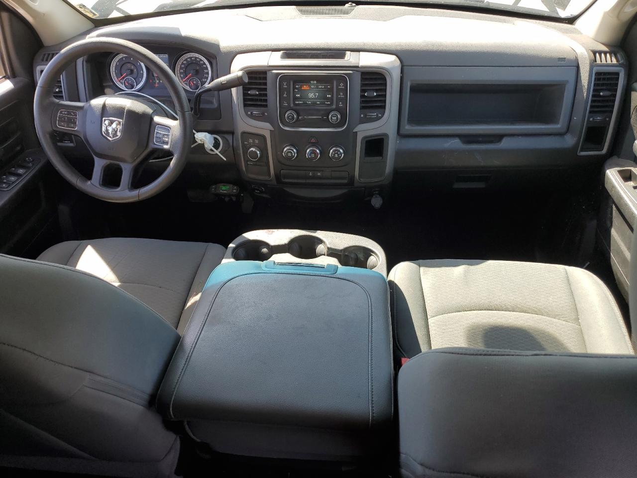 1C6RR7KT8FS689481 2015 Ram 1500 St