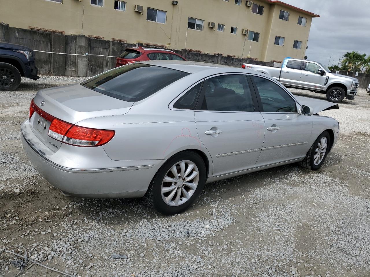 KMHFC46F76A117853 2006 Hyundai Azera Se