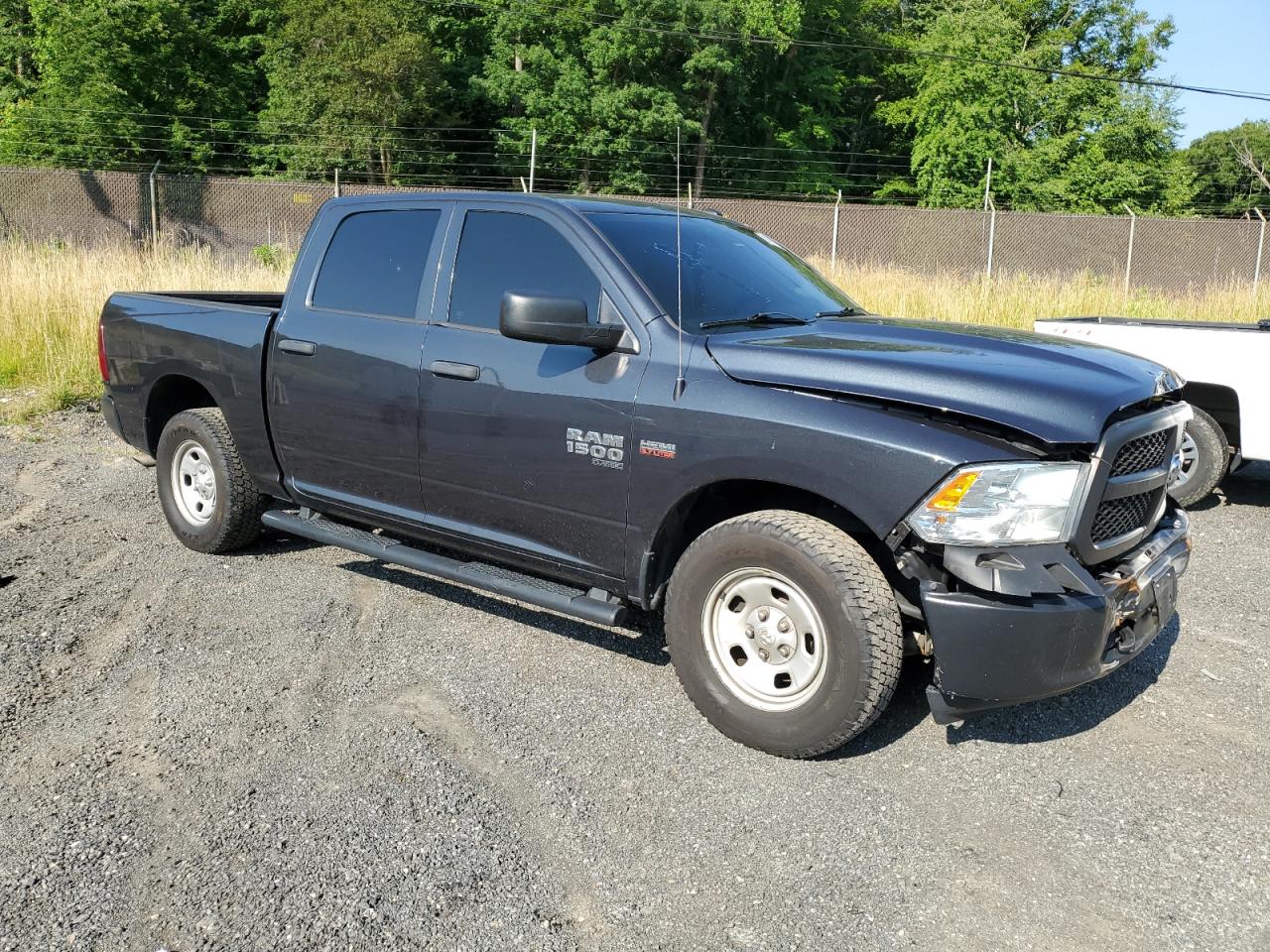 2019 Ram 1500 Classic Tradesman vin: 3C6RR7KT4KG729752