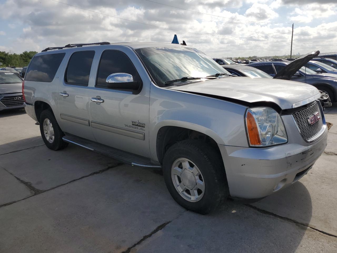 2014 GMC Yukon Xl C1500 Slt vin: 1GKS1KE03ER104161