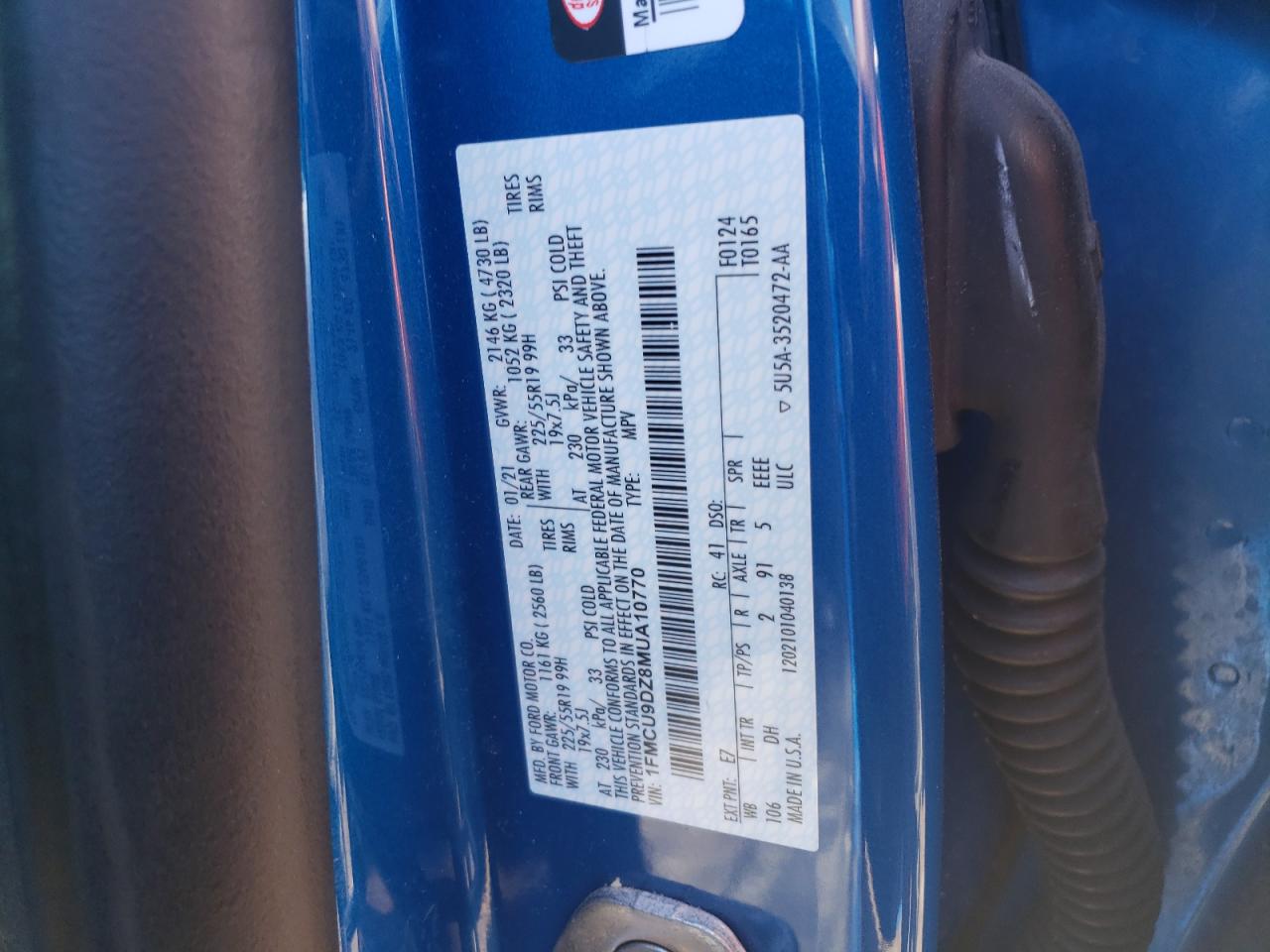 1FMCU9DZ8MUA10770 2021 Ford Escape Titanium