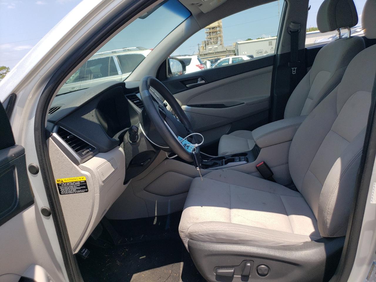 KM8J33A44JU641785 2018 Hyundai Tucson Sel