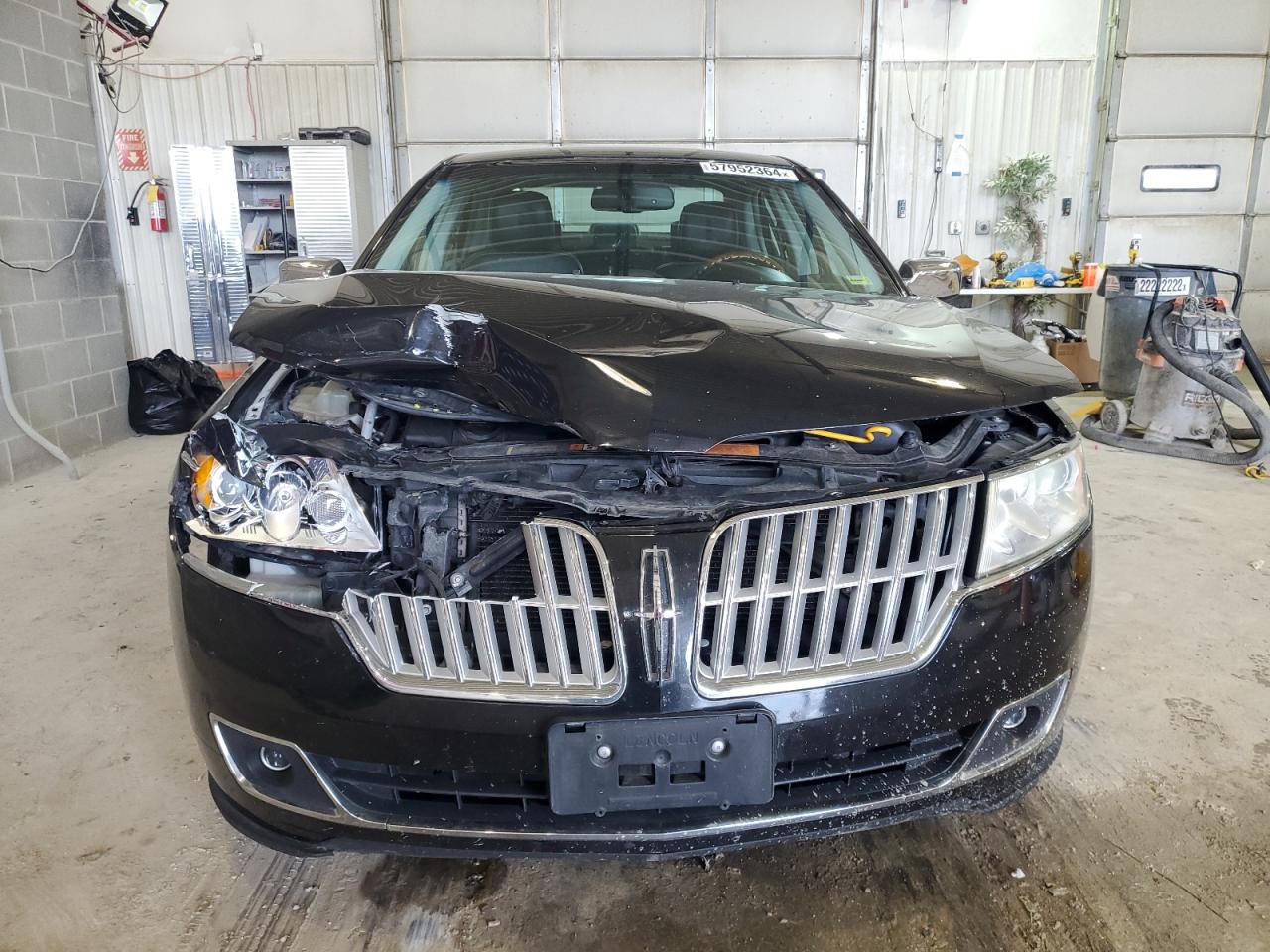 3LNHL2JC0AR621945 2010 Lincoln Mkz