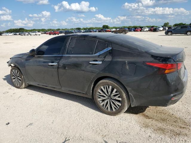 1N4BL4DV2PN426160 Nissan Altima SV 2