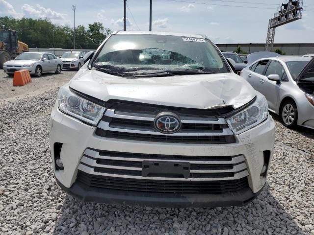 VIN 5TDJZRFH0KS915684 2019 Toyota Highlander, SE no.5