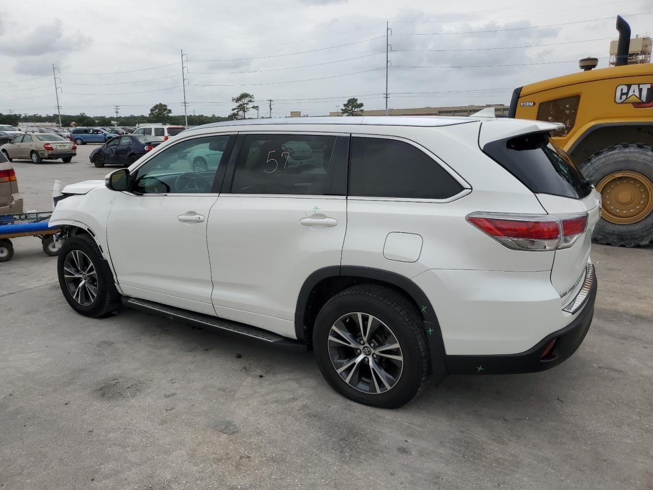 5TDKKRFH3GS505249 2016 Toyota Highlander Xle