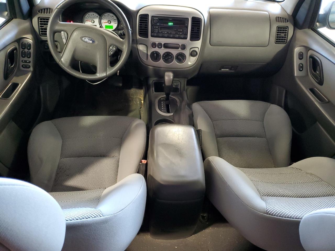 1FMYU93195KA25308 2005 Ford Escape Xlt