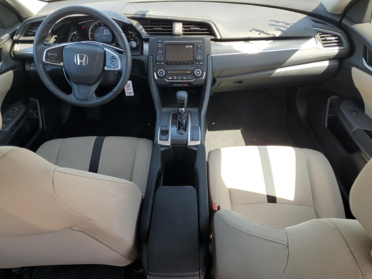 2HGFC2F51JH609256 2018 Honda Civic Lx