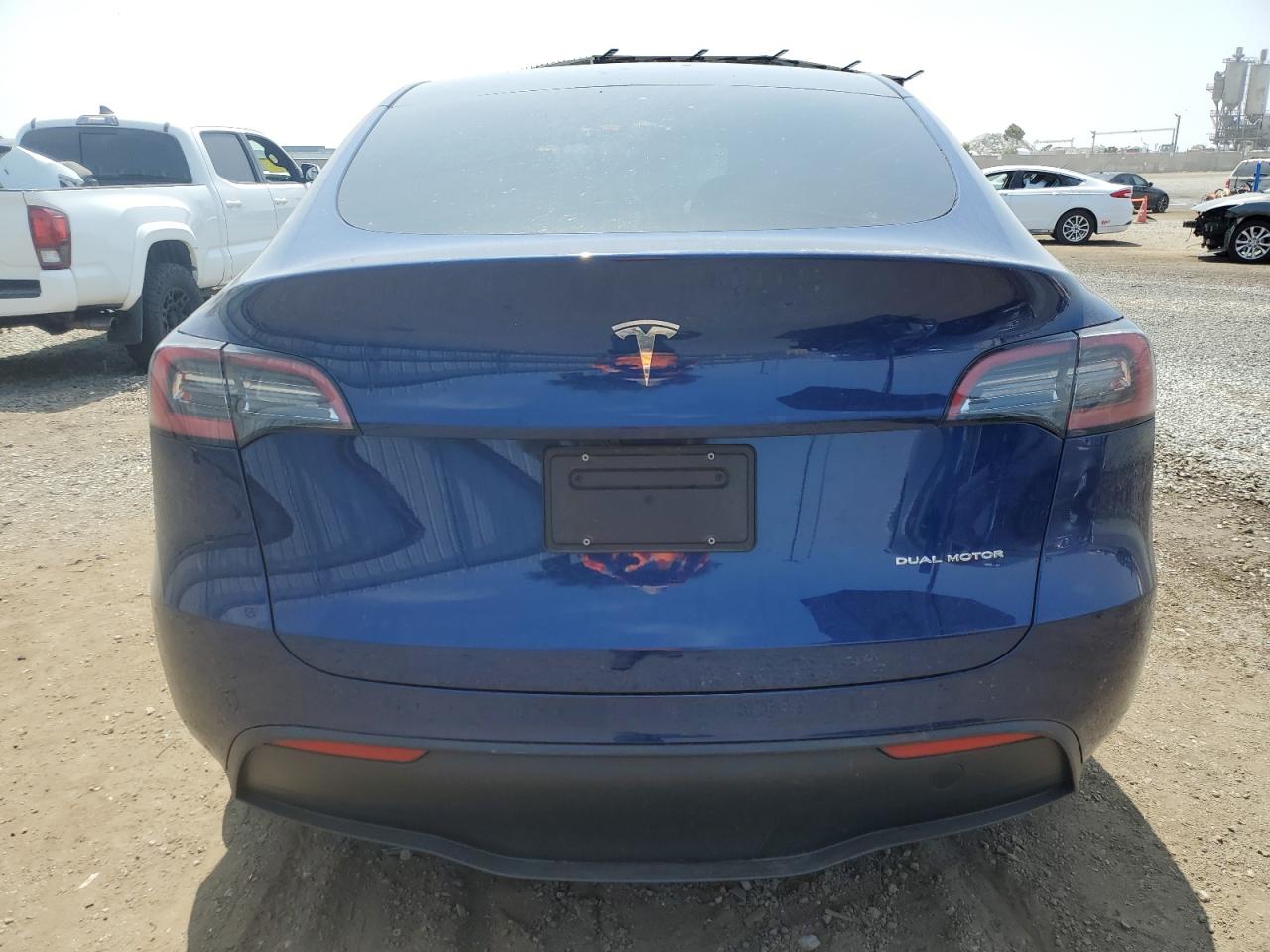 7SAYGDEE1PA118967 2023 Tesla Model Y