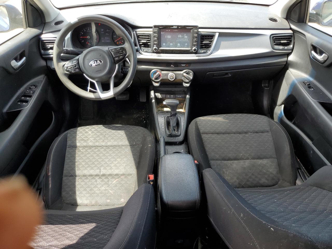 3KPA24AB1KE215130 2019 Kia Rio S