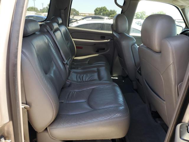 2004 Chevrolet Suburban K2500 VIN: 3GNGK26U24G164079 Lot: 58670164