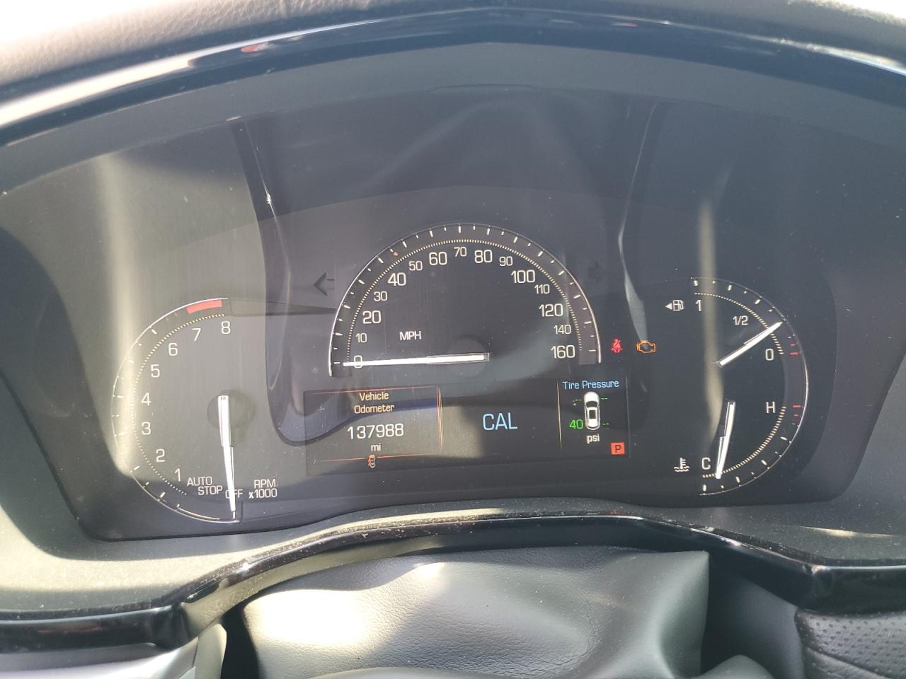 1GYKNBRS8HZ108216 2017 Cadillac Xt5 Luxury