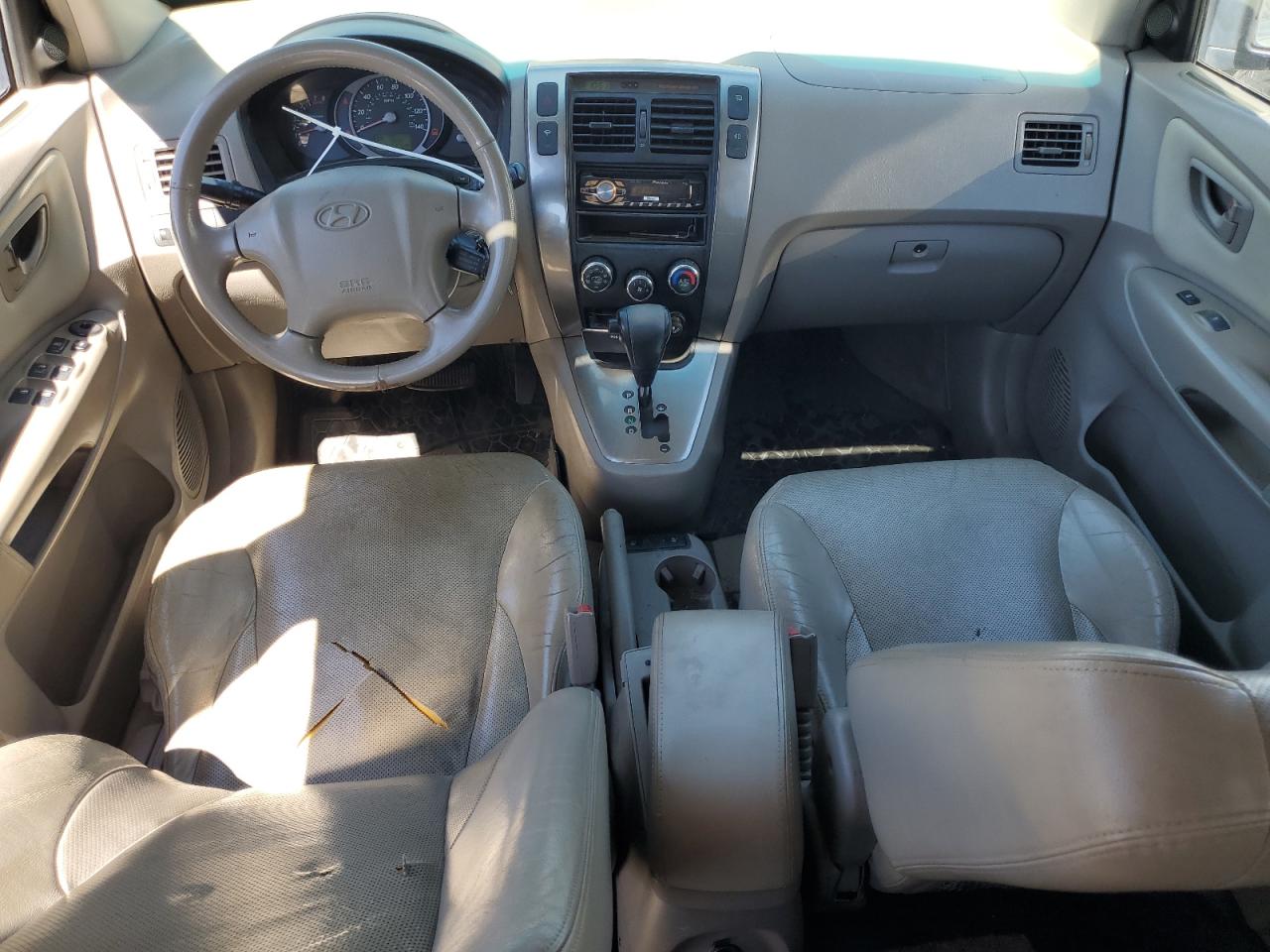 KM8JN72D15U077860 2005 Hyundai Tucson Gls