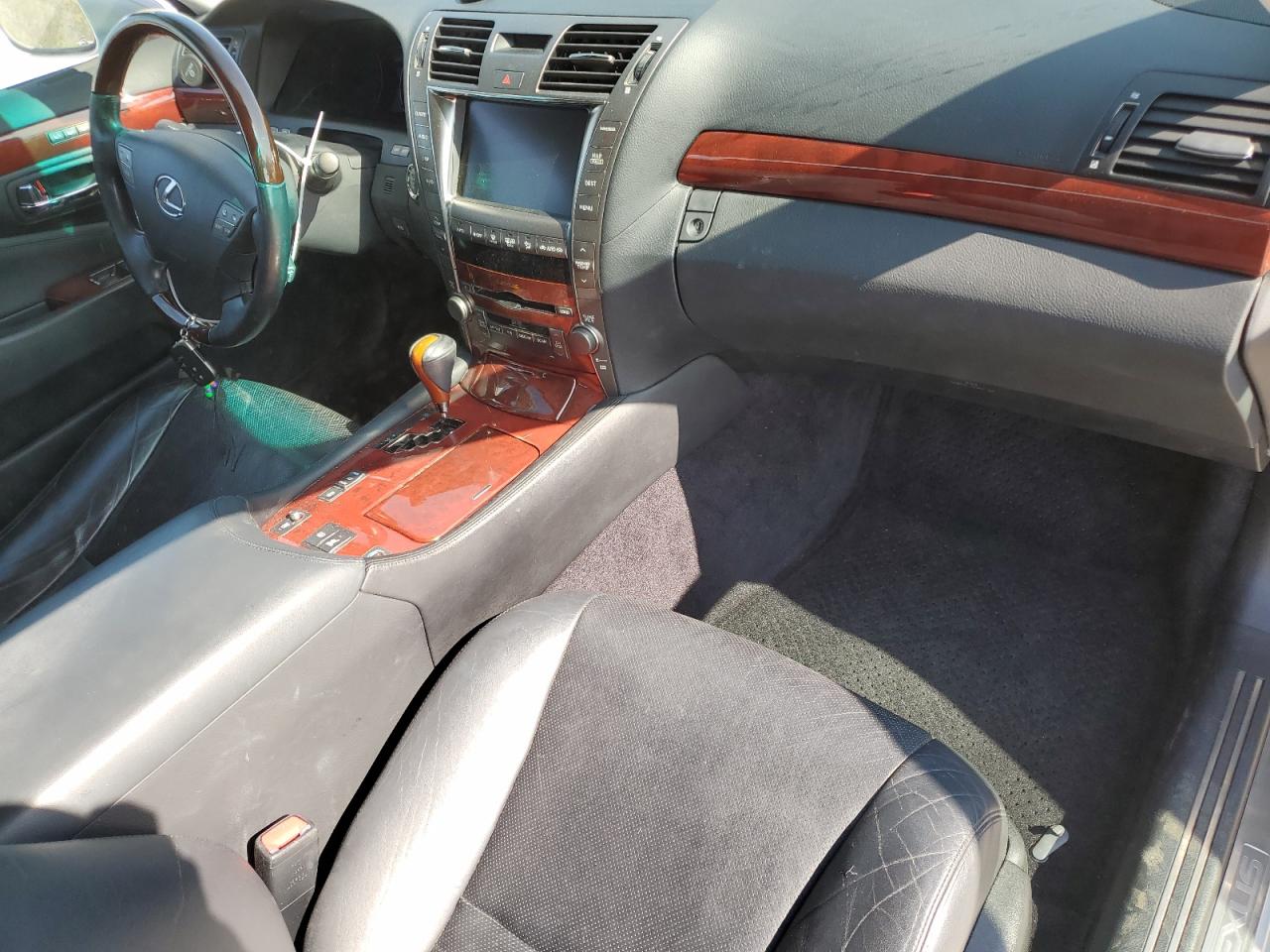 JTHBL46FX85083646 2008 Lexus Ls 460